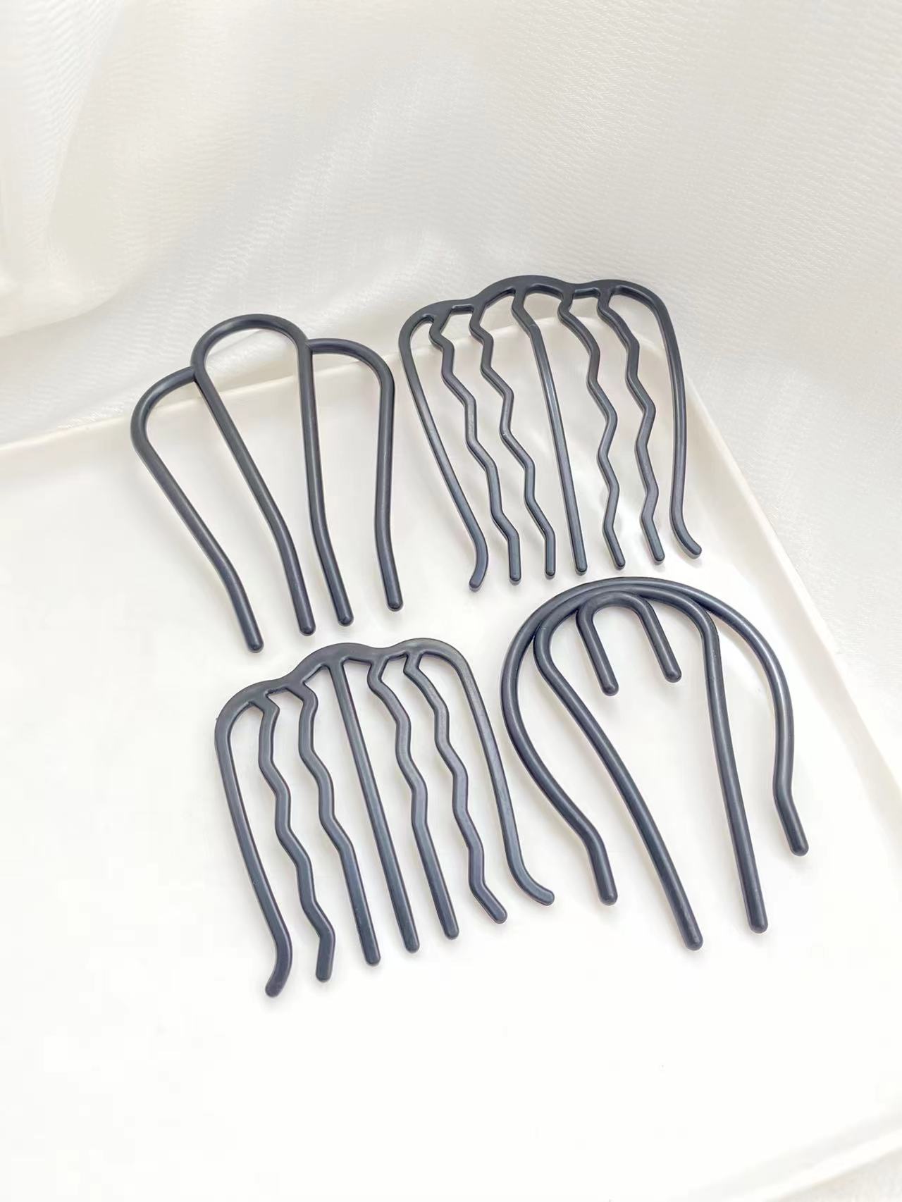 Women Accessories Shop - 4pcs Black Hair Combs with Different
