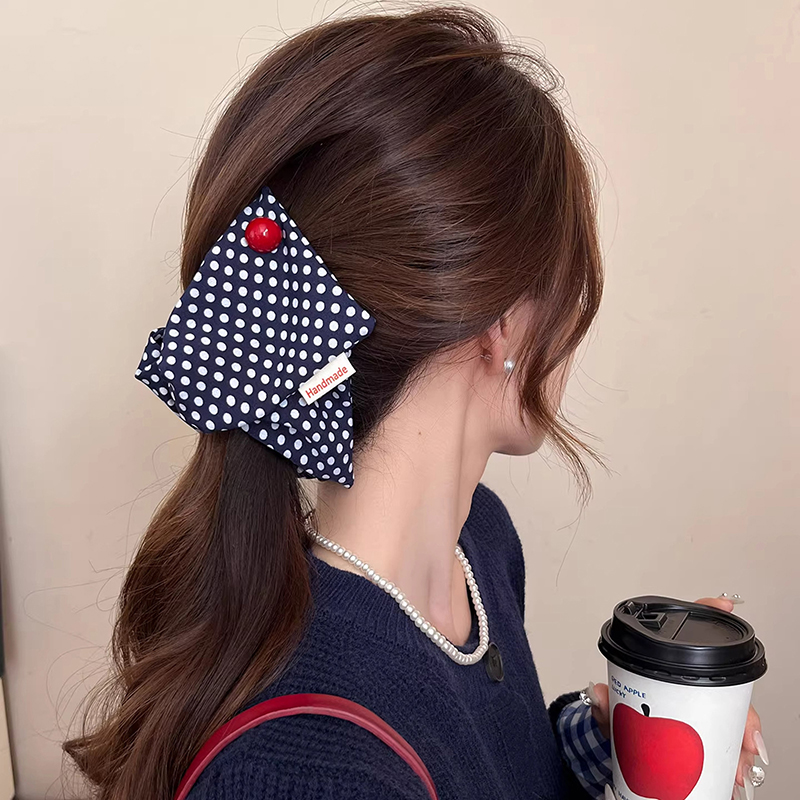 Triangle Hair Claw Clip Women  - огляд і ціна Women'S Work Accessories