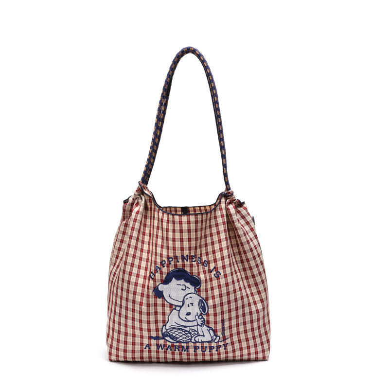 Snoopy Co-Branded Embroidered  - огляд і ціна Accessories Brand For Women